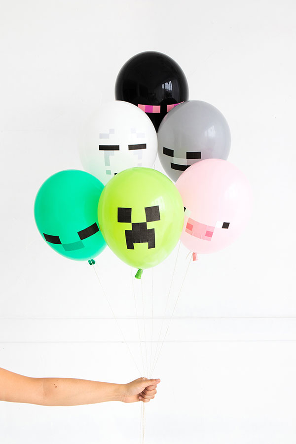 globos decorados para fiesta Minecraft