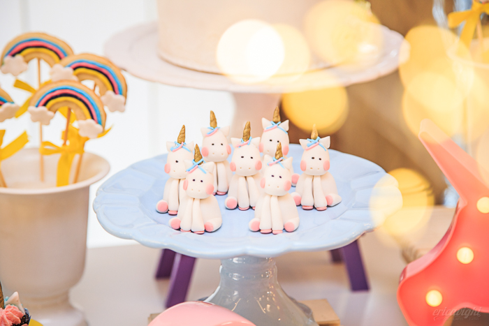 Fiesta temática de unicornios para celebrar un cumpleaños infantil