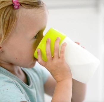 vaso antiderrames con luz para niños