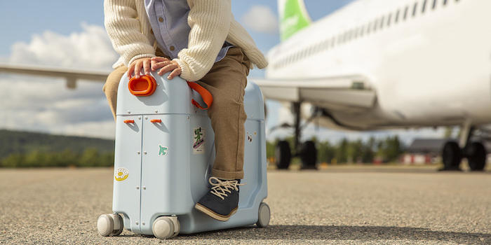 maleta infantil para avión RideBox by Stokke