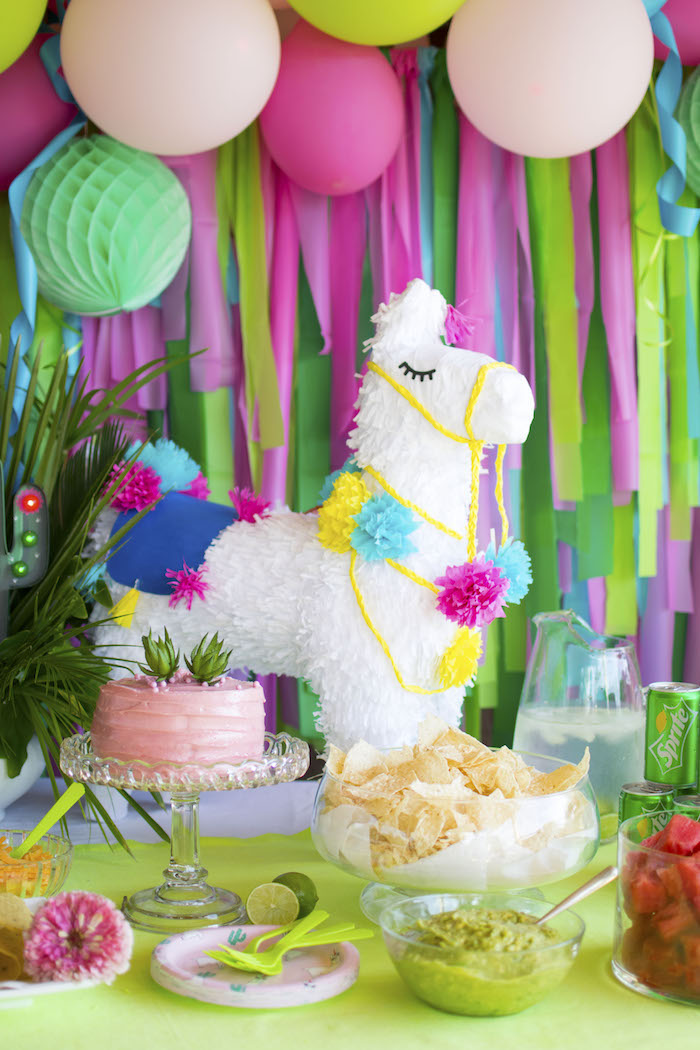 Cumpleaños temático de llamas y alpacas