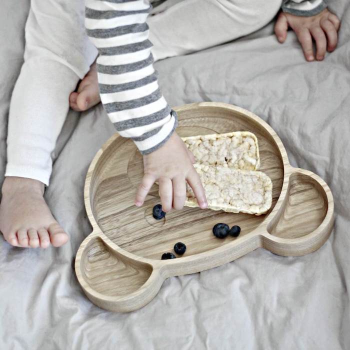 platos bonitos de madera para niños